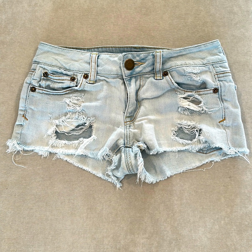 AMERICAN EAGLE Shorts - 00